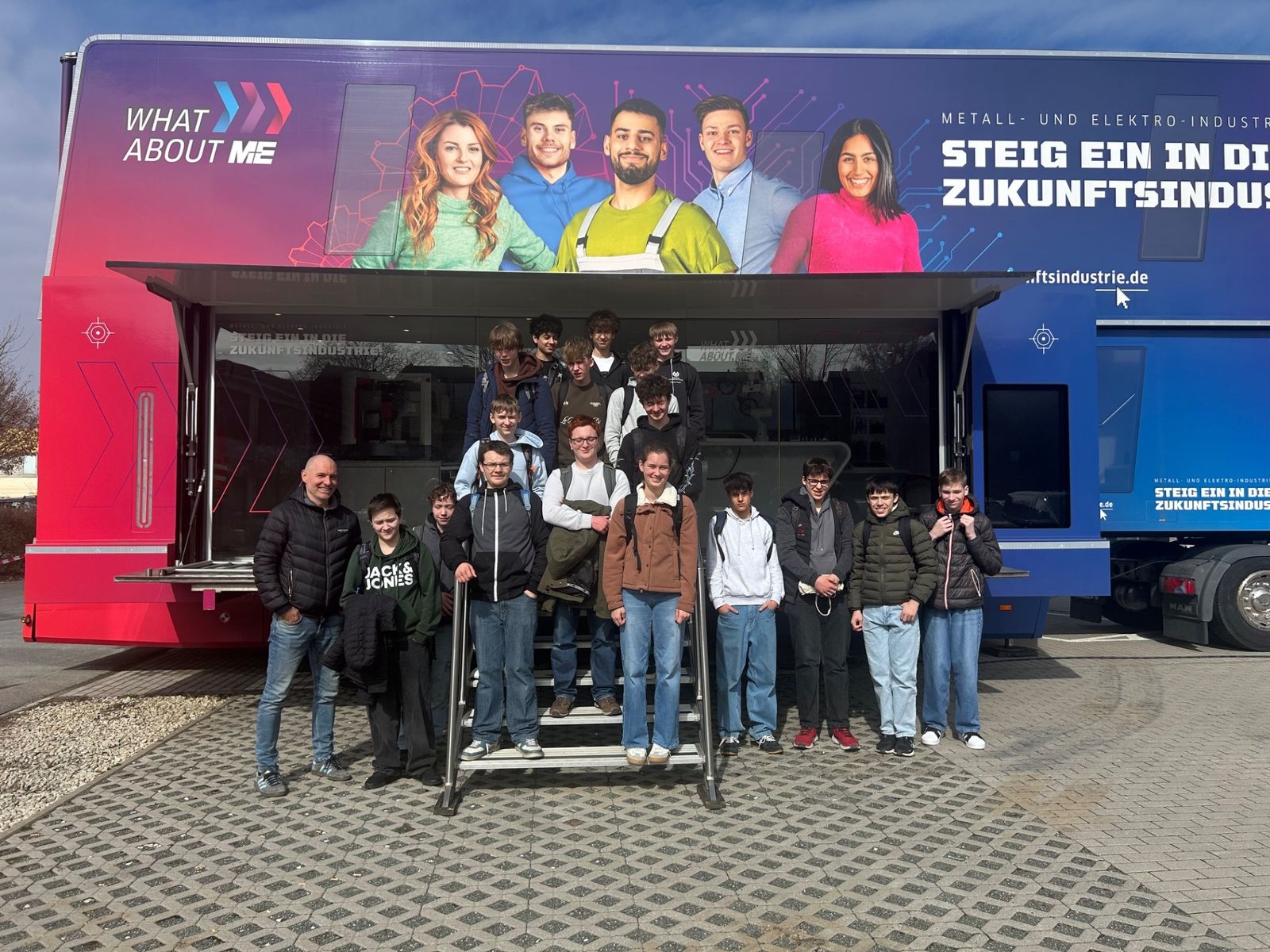 Einblicke in die Metall‑ und Elektroindustrie